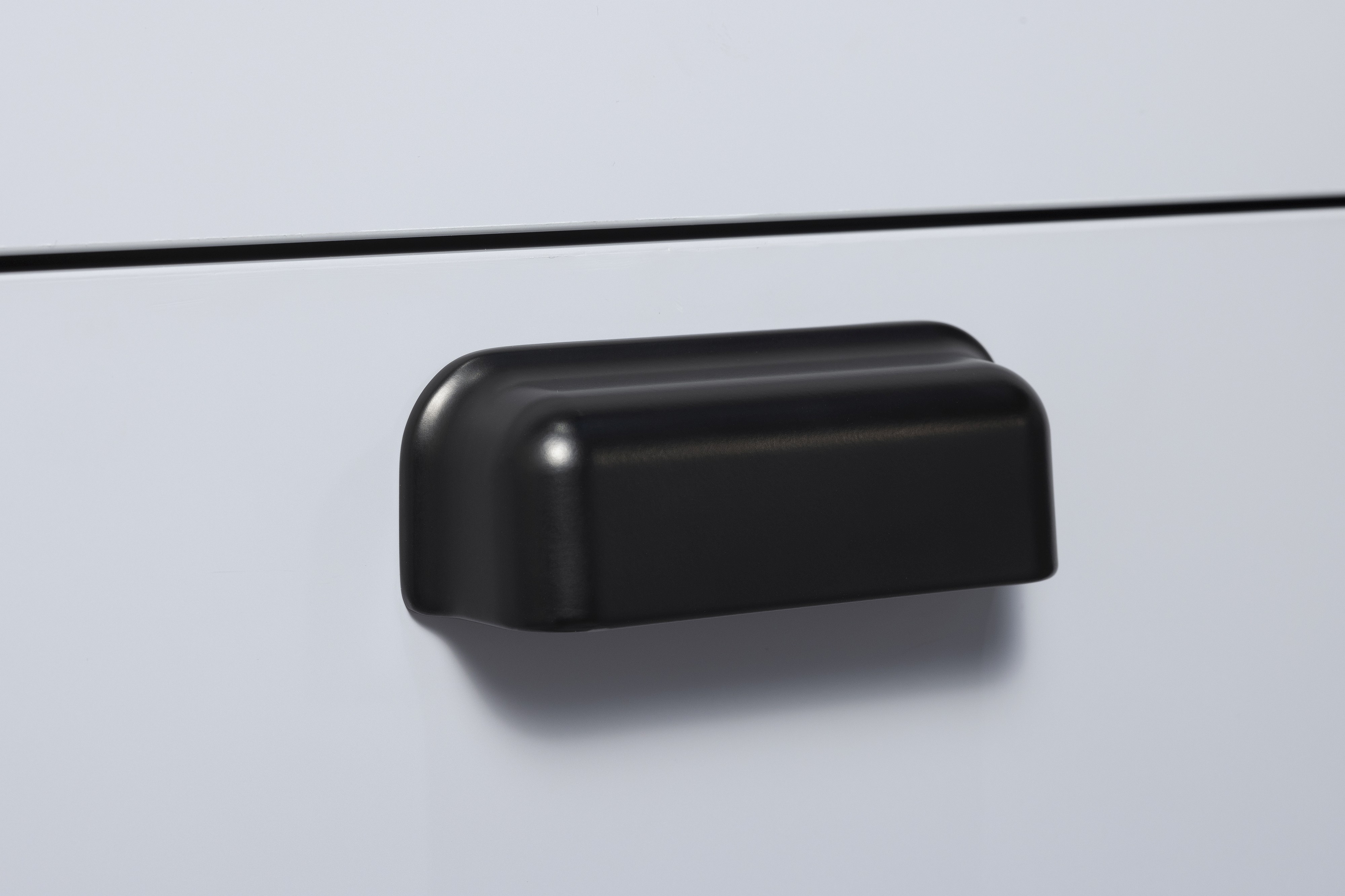 moderner Muschelgriff schwarz